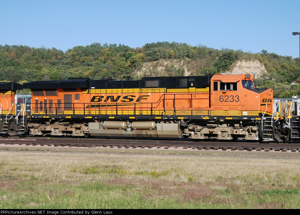 BNSF 6233